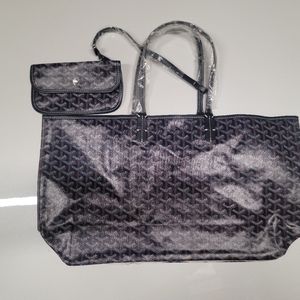 New Goyard Navy St Louis bag with wallet